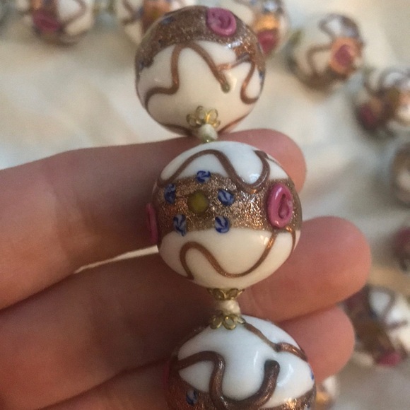 Vintage Venetian Murano Glass Bead Necklace - Picture 2 of 4